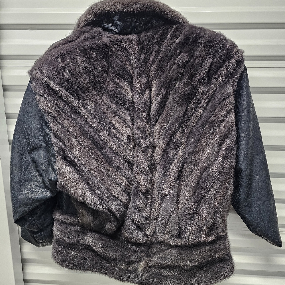ELEGANT LUXURY GENUINE MINK FUR,SOFT EMBOSSED LEATHER JACKET SIZE: LARGE-1XL-2XL